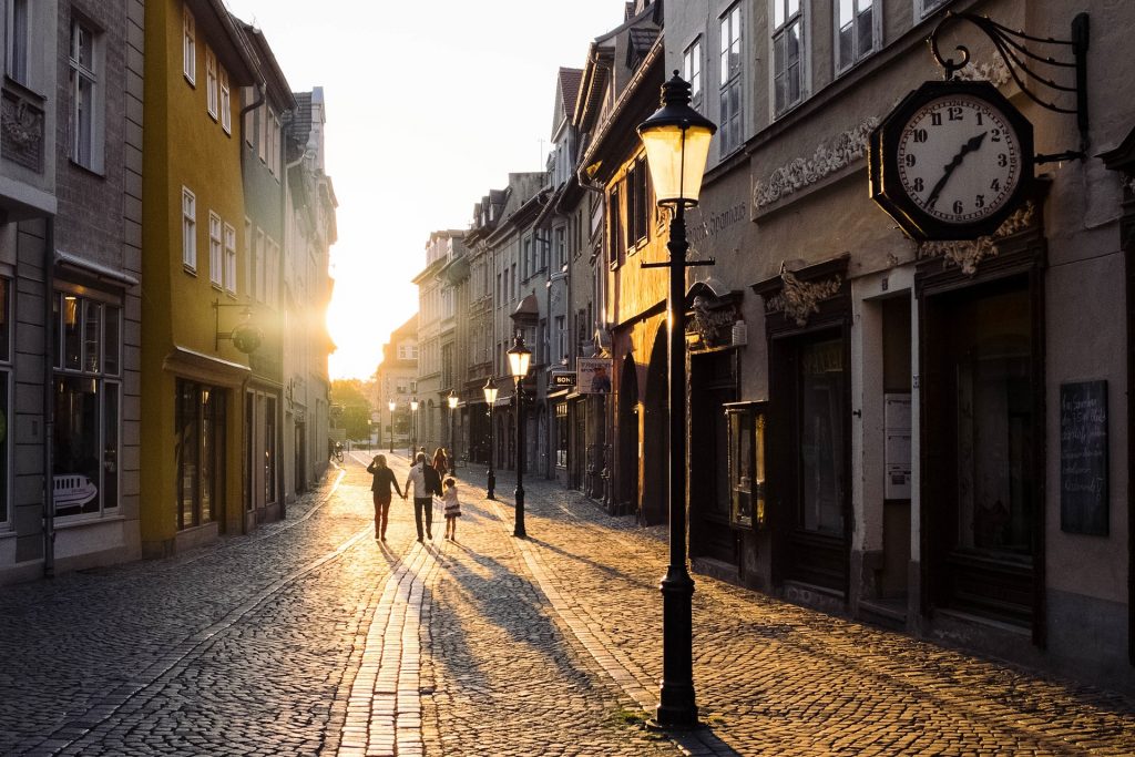 walking tours in France