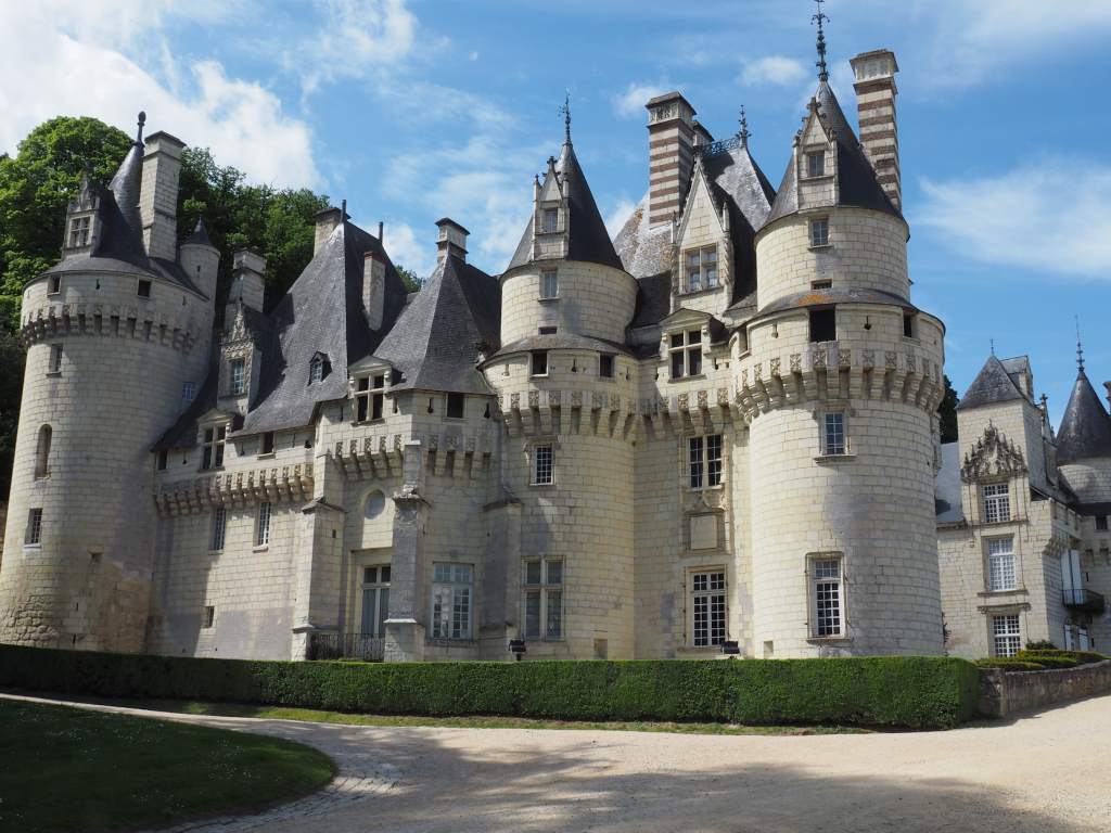 French Castles, Old and New » Oliver's France